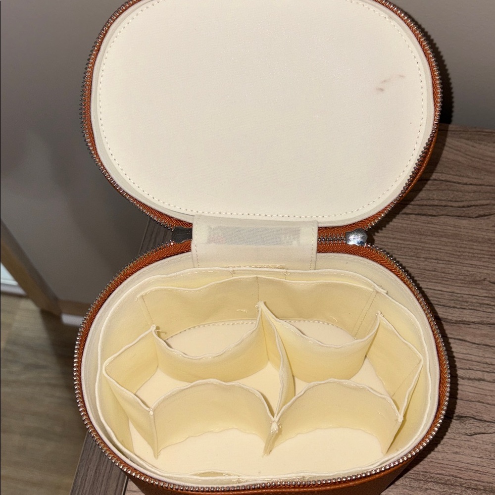 Makeup Bag Vanity Case - Picture 6 of 10